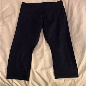 Navy lululemon crop pants.